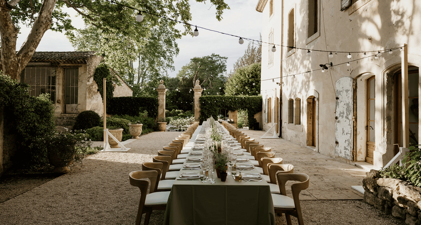 mariage, mariage sur annecy, mariage chic, mariage tendance, mariage sur-mesure, mariage haut de gamme, mariage au bord du lac, lac d annecy, annecy, mariage dans un chateau, mariage dans un palace, Jeanne Pons, Atelier Jeanne Pons, Sophie Ughetto, coeur d’artichaut, envies d’exceptions, dds events wedding planter, Prune wedding, hedhera, shades waves, Julie Malherbe, Leonie leplaideur, despinoy wedding, Annecy wedding  Annecy, château de Duingt, Chateau de Menthon, Palace de Menthon, Palace d’Annecy, l’impérial Palace, abbaye de Talloires, Le Galinier, Domaine de Patras, Manali Lodge,