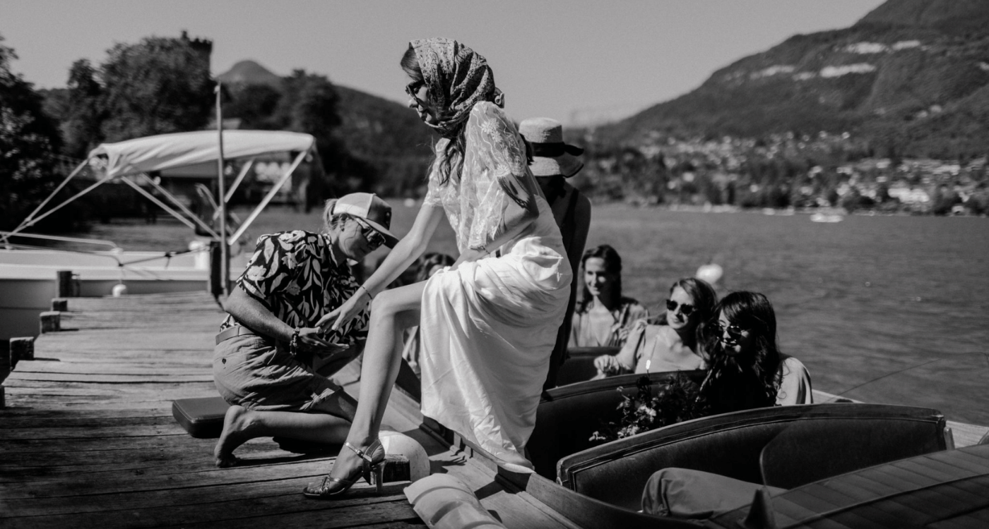 mariage, mariage sur annecy, mariage chic, mariage tendance, mariage sur-mesure, mariage haut de gamme, mariage au bord du lac, lac d annecy, annecy, mariage dans un chateau, mariage dans un palace, Jeanne Pons, Atelier Jeanne Pons, Sophie Ughetto, coeur d’artichaut, envies d’exceptions, dds events wedding planter, Prune wedding, hedhera, shades waves, Julie Malherbe, Leonie leplaideur, despinoy wedding, Annecy wedding  Annecy, château de Duingt, Chateau de Menthon, Palace de Menthon, Palace d’Annecy, l’impérial Palace, abbaye de Talloires, Le Galinier, Domaine de Patras, Manali Lodge,